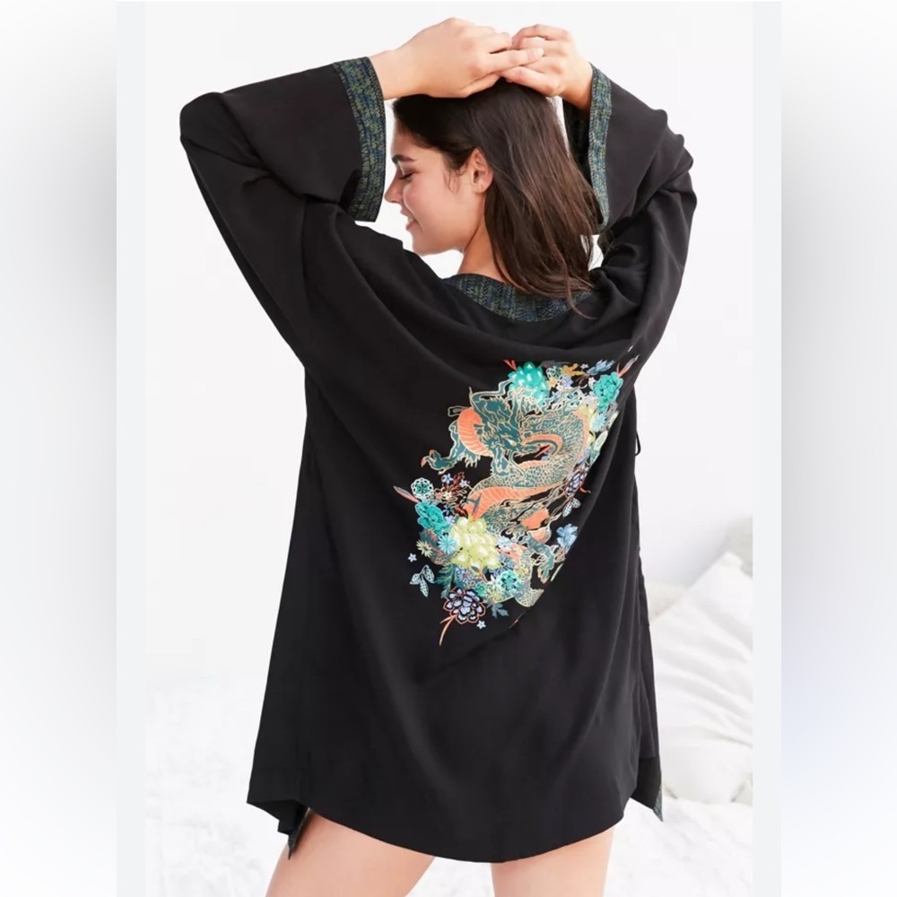 Urban Outfitters Black and Blue Patterned Top